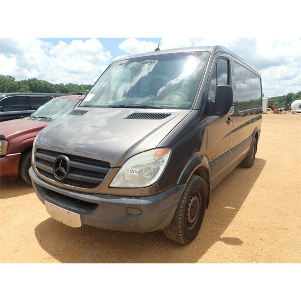 2013 MERCEDES 2500 Cargo Van