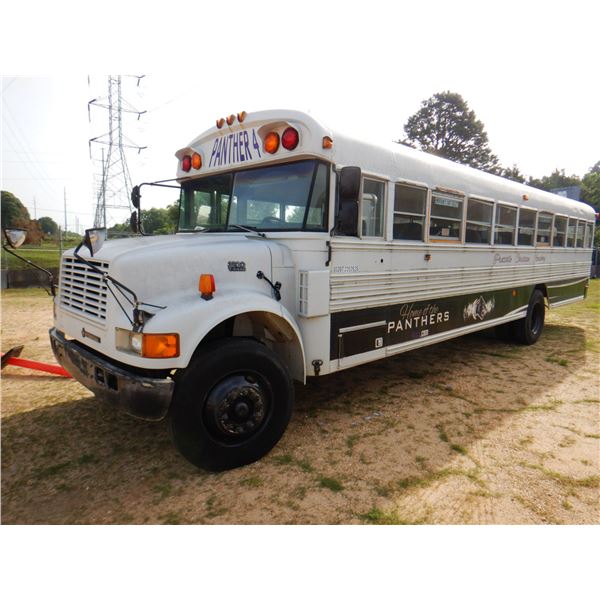 1997 INTERNATIONAL 3800 Bus