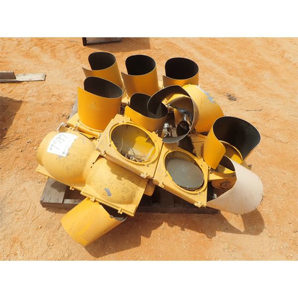 (4) TRAFFIC LIGHTS (B9)