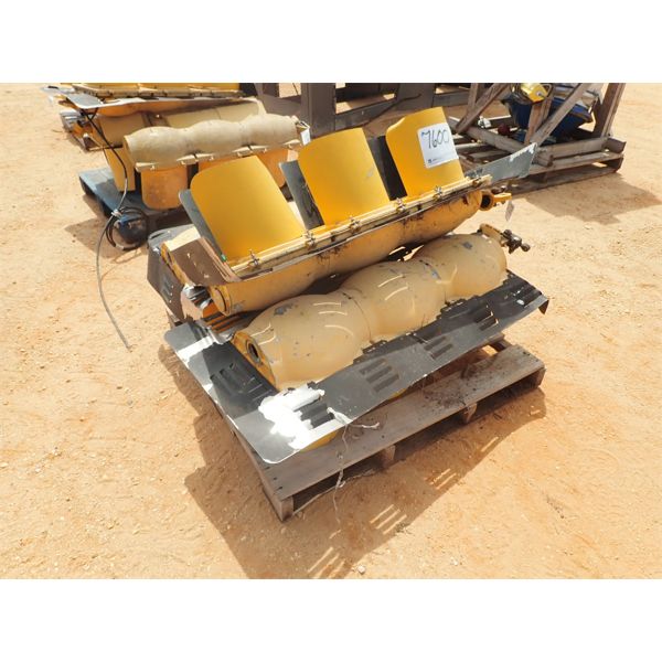 (3) TRAFFIC LIGHT (B9)