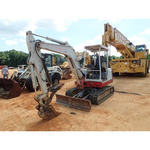TAKEUCHI TB135 Excavator - Mini