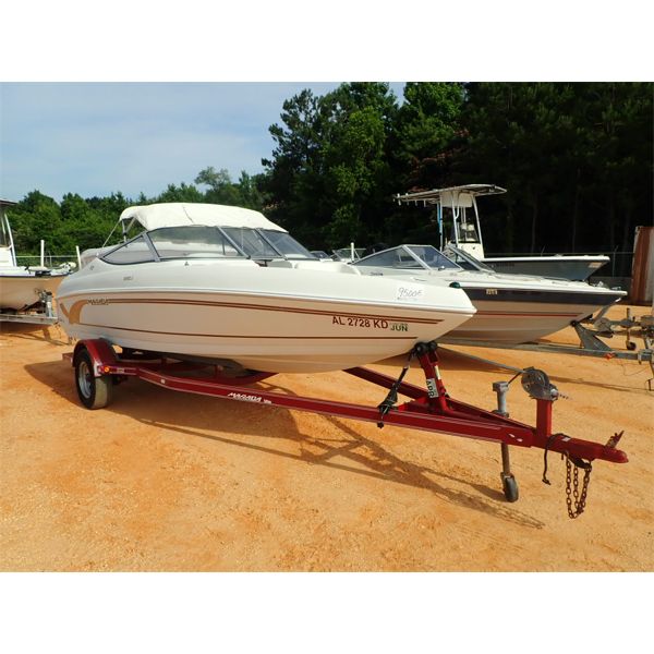 MARADA  18' FIBERGLASS SPORT SERIES 2+2 Boat