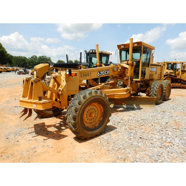 2000 JOHN DEERE 670CH Motor Grader