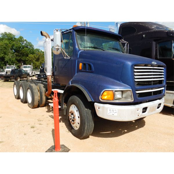 1999 STERLING  Cab and Chassis Truck