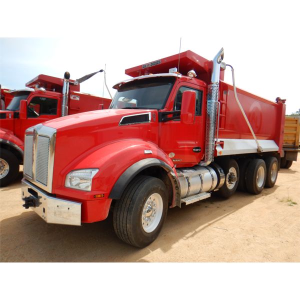 2019 KENWORTH T880 Dump Truck