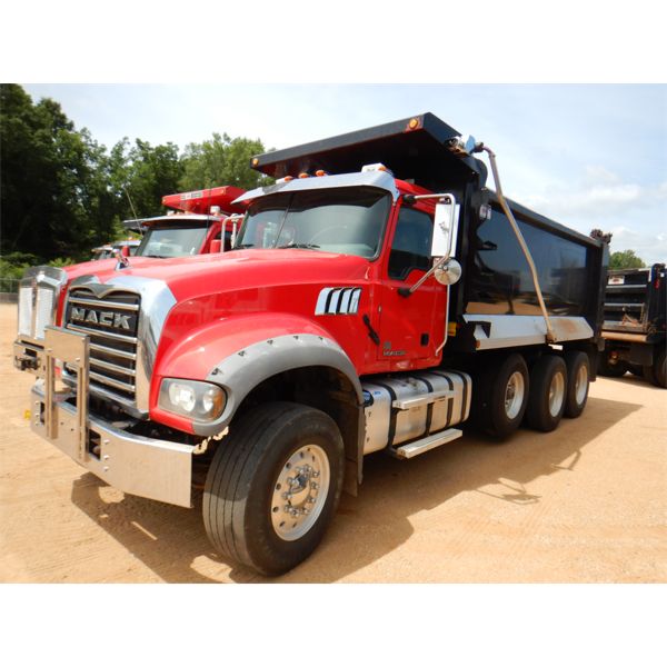 2017 MACK GU713 Dump Truck