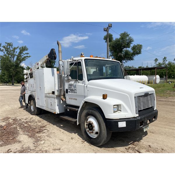 2000 FREIGHTLINER FL70 Service / Mechanic Truck