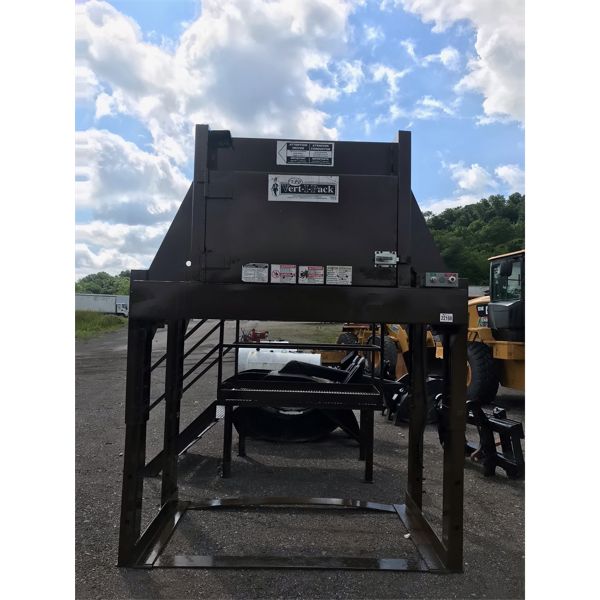 2010 VERT-I-PACK VIP-8 CARDBOARD COMPACTOR