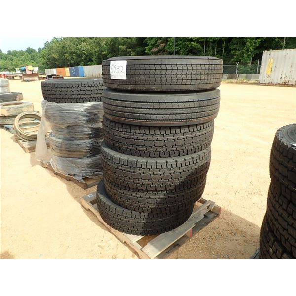 (6) 11R22.5 TIRES (A2)