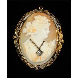 Antique 10K Yellow Gold Cameo Brooch.
