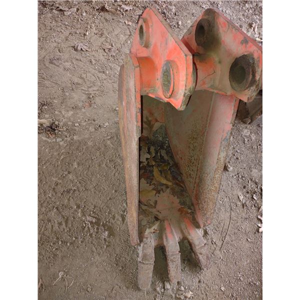 SMALL BACKHOE TRENCHING BUCKET (KUBOTA BRAND)