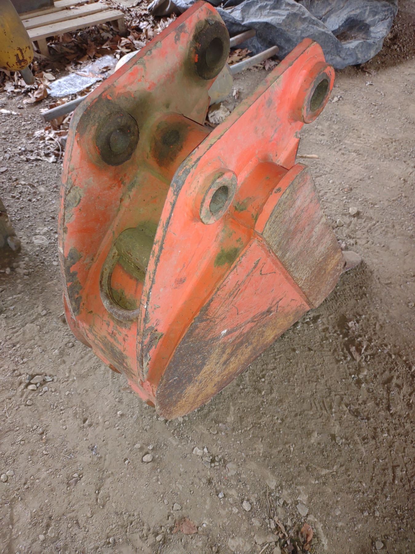 SMALL BACKHOE TRENCHING BUCKET (KUBOTA BRAND)