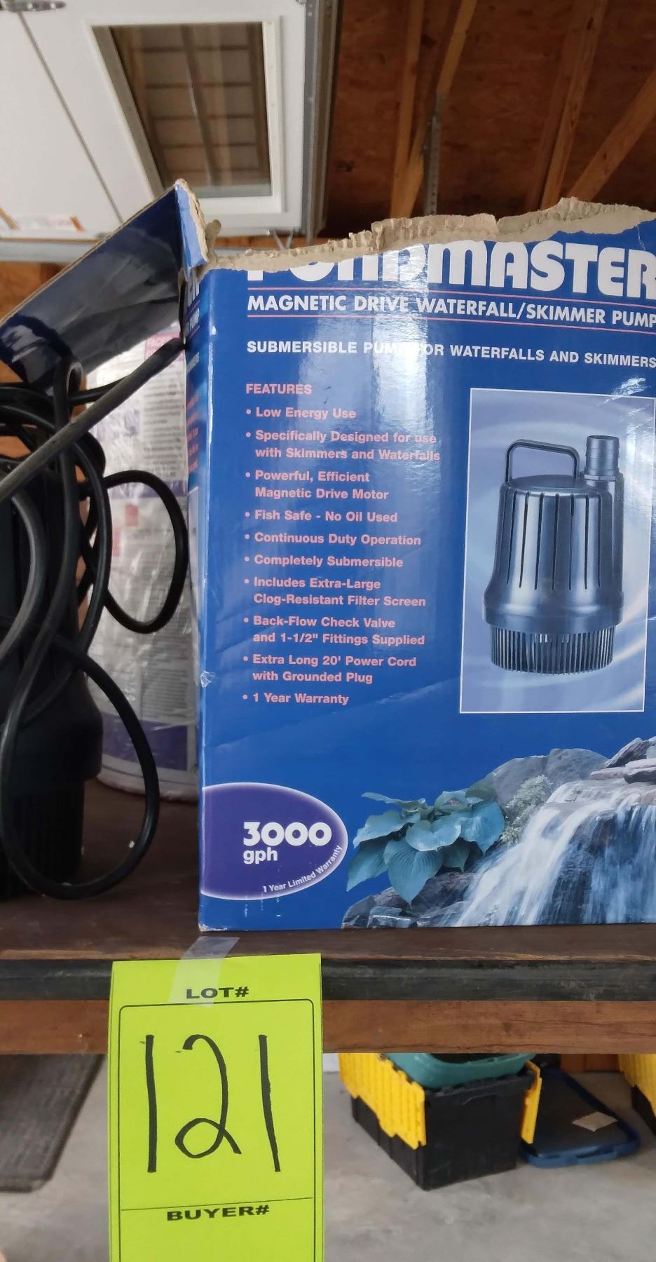 Pondmaster 02650 Mag-Drive 2000 GPH Waterfall/Skimmer Pump – Danner – Includes Pump Bag