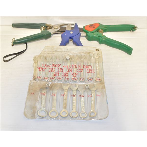TOOLS SET OPEN ENDS AND SNIPS