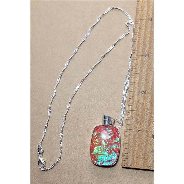 8)  CORAL & GREEN AUSTRALIAN TRIPLATE