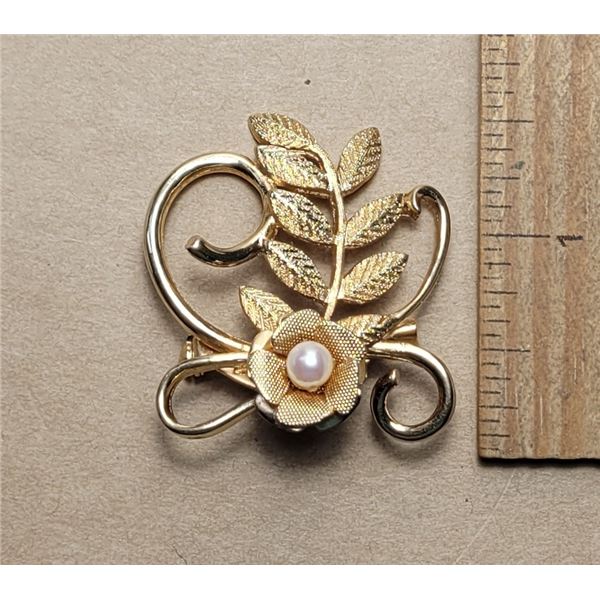 2) VINTAGE SIGNED CORO GOLD TONE BROOCH WITH