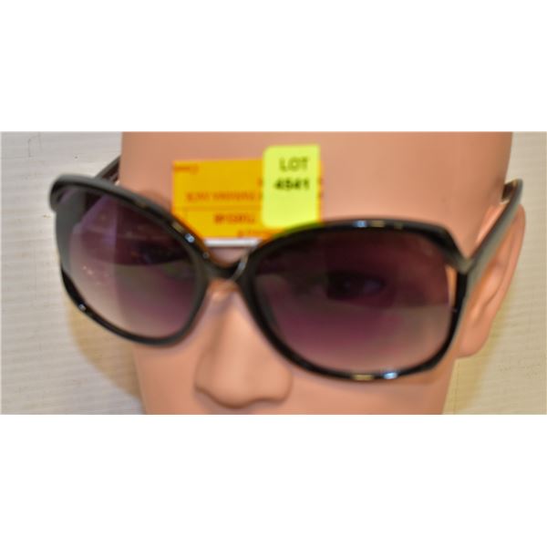 PAIR OF NEW PANAMA JACK SUNGLASSES