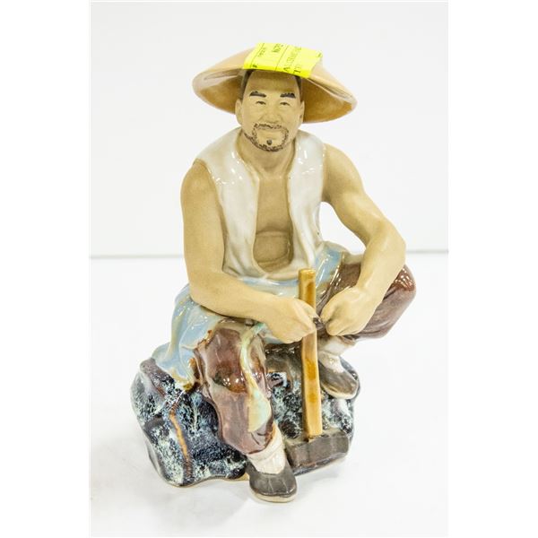 8" TALL CERAMIC HANDMADE POTTERY