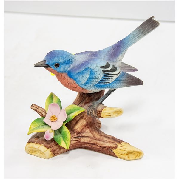 VINTAGE BLUE BIRD PORCELAIN FIGURE.