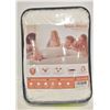 Image 1 : QUEEN SIZE STAIN-RELEASE MATTRESS PROTECTOR