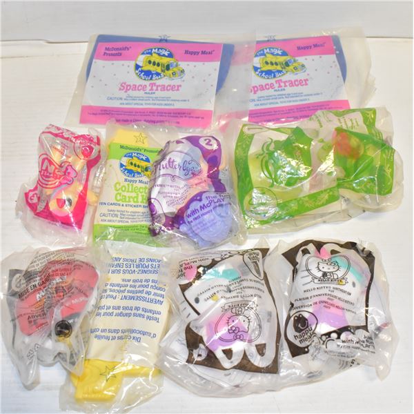 10 VINTAGE "HELLO KITTY/MAGIC SCHOOL BUS"