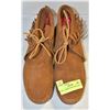 Image 1 : SIZE 11 MINNETONKA MOCCASINS