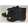 Image 1 : TOMS SIZE 6 BLACK BOOTS