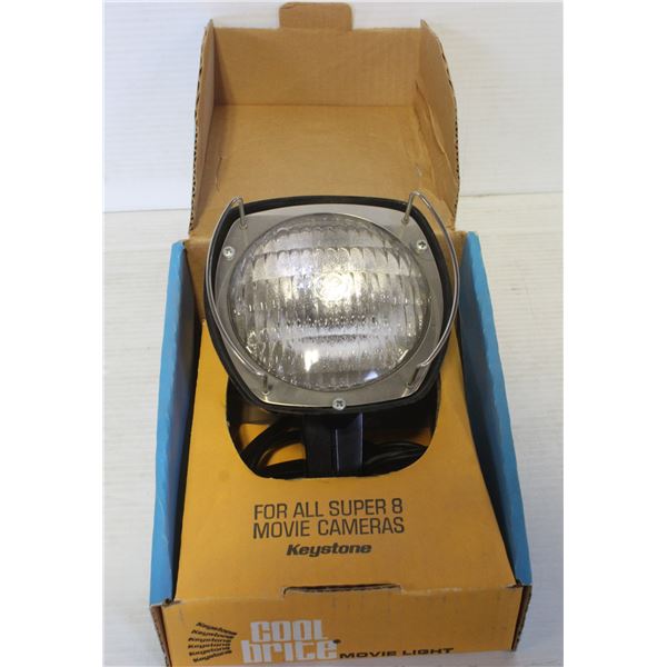 SUPER 8 MOVIE CAM LIGHT IN BOX