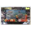 Image 1 : LIGHTED WALL HANGING AQUARIUM 11" X 19"
