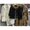 Image 1 : 3 FAUX FUR JACKETS
