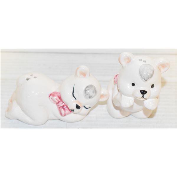 WHITE CERAMIC BEAR SALT N PEPPER SHAKERS