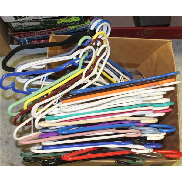 40 CLOTHS HANGARS & AUTO TRANDS AUTO ACCESSORY