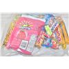 Image 1 : BAG OF ASSORTED CANDY + CHOCOLATE BARS