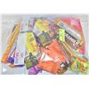 Image 1 : BAG OF ASSORTED CANDY + CHOCOLATE BARS