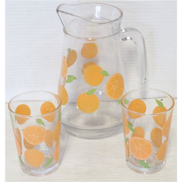 VINTAGE PITCHER & MATCHING CUPS ORANGES