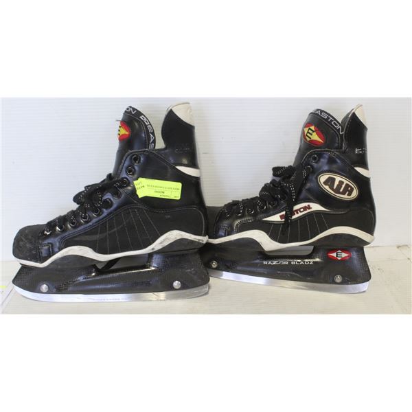 MEN'S SIZE 10 EASTON ICE SKATES