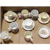 Image 1 : 12 PC "ROYALS" COLLECTORS CHINA
