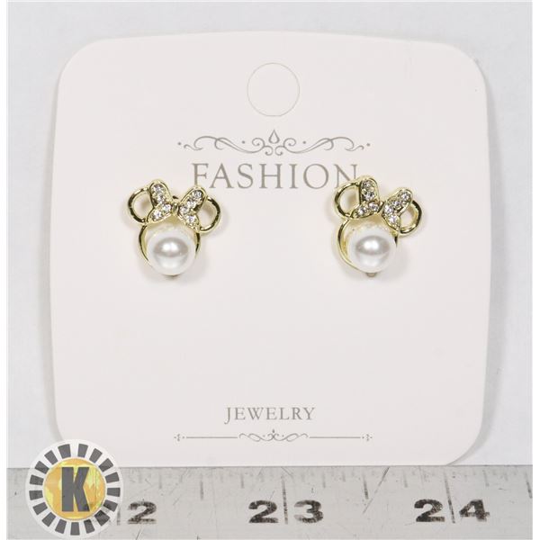 NEW GIRL MOUSE FAUX PEARL STUD EARRINGS