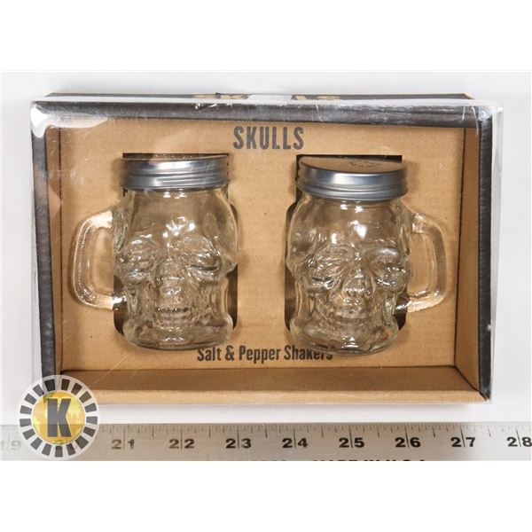 NEW SKULL THEME SALT AND PEPPER SHAKER SET