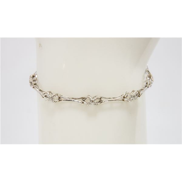10KT WHITE GOLD DIAMOND BRACELET