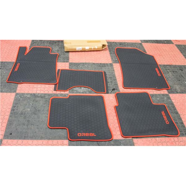 NEW 5PC VEHICLE MATT SET