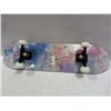 Image 3 : NEW IN WRAP 7 LAYER SKATEBOARD UNICORN DESIGN