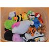 Image 1 : LARGE TOTE OF STUFFIES