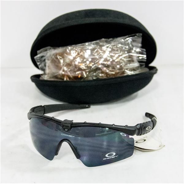 NEW OAKLEY MEN'S SUNGLASSES