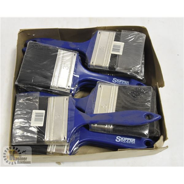 CASE OF PAINT BRUSHES