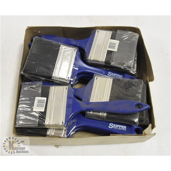 CASE OF PAINT BRUSHES