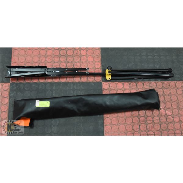 HERCULES PROFESSIONAL TELESCOPIC MUSIC STAND W/