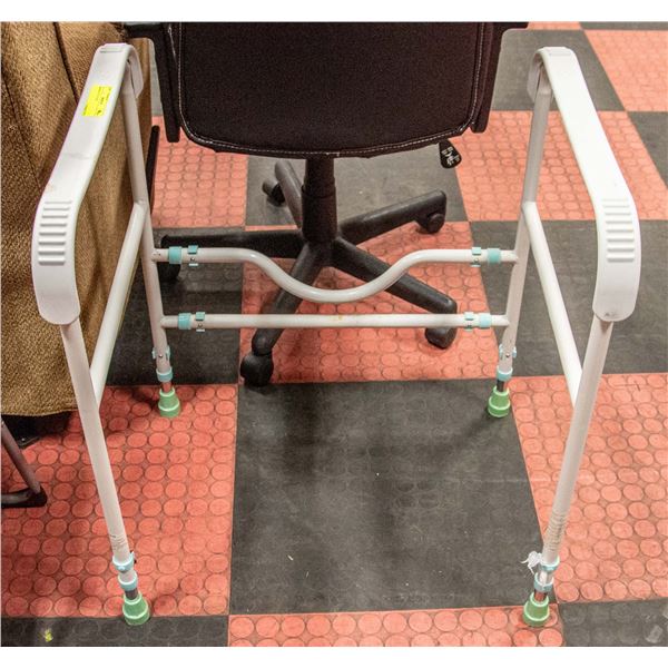 MOBILITY STAND