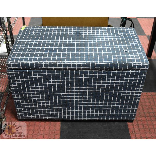 STORAGE OTTOMAN - MISSING BUTTON