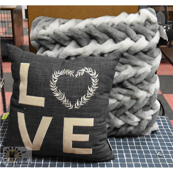 2 PACK HOME DECOR SHOW HOME PILLOWS